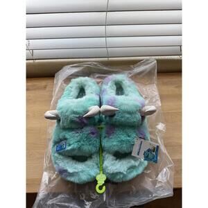 Crocs unisex-adult Disney & Pixar Monsters, Inc. Sulley Classic Cozzzy Sandal